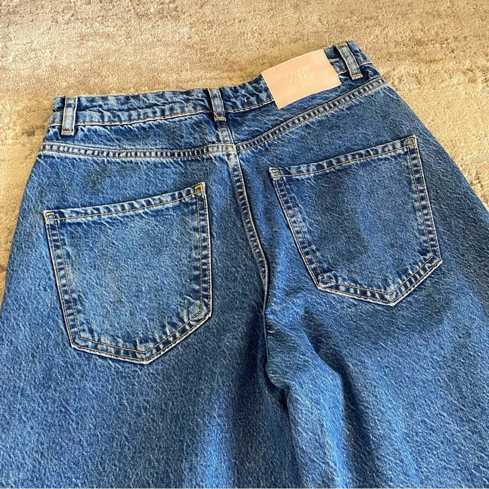 Zara Wide Leg Flare Jeans Retro Vintage Inspired Barrel Classic Blue Denim: 4 - Picture 8 of 10
